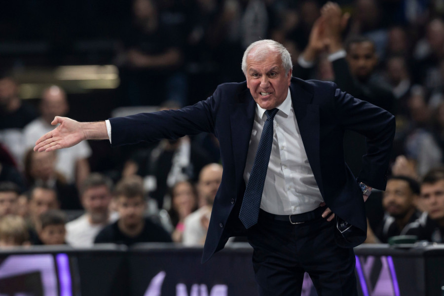 ŽELJKO IZGUBIO SVLAČIONICU: Da li će igrači totalno okrenuti leđa Obradoviću?