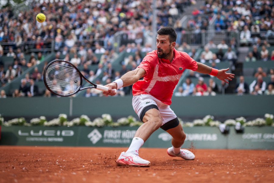 NOLE SLAVIO U ŽENEVI, PA KRAJIČKOM OKA UGLEDAO ĆERKU TARU: Ova scena će istopiti i najledenija srca! (VIDEO)