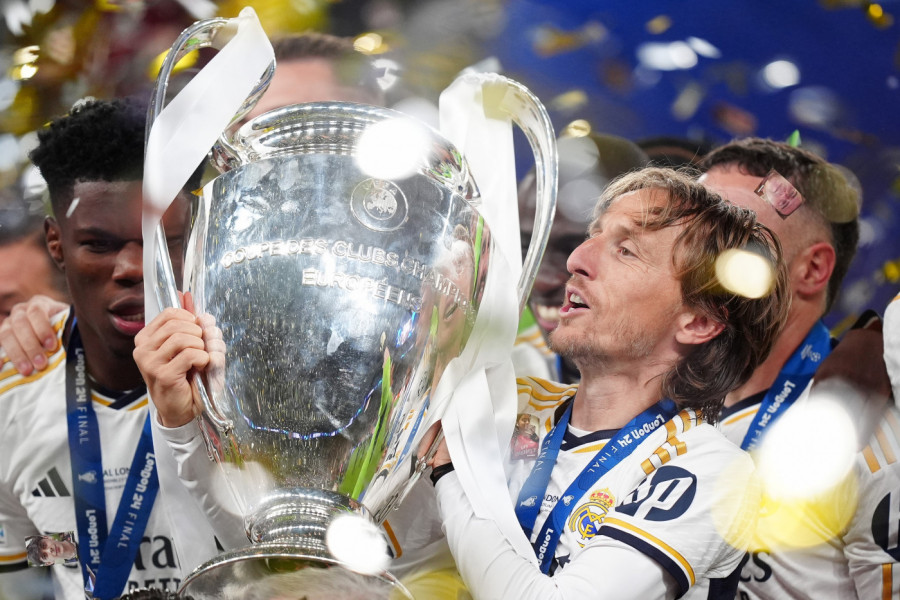 POČETAK POSLEDNJEG PLESA LUKE MODRIĆA: Hrvat večeras u dresu Real Madrida na oproštajnom putovanju!