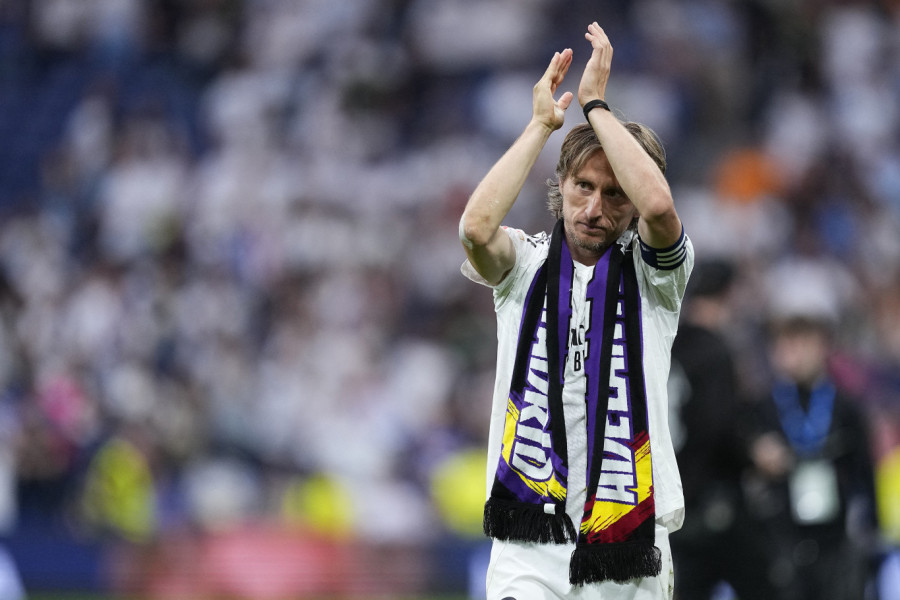 LETNJA TRANSFER BOMBA: Odjavio je Amere i Arape - Luka Modrić ostaje u Evropi?!