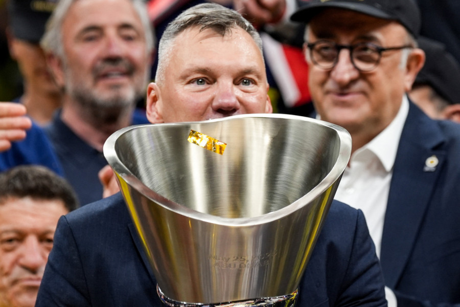 LITVANAC ĆE EVROLIGAŠKO FINALE DUGO PAMTITI: Nakon Gudurićevih šamara - Šarunasa na konferenciji za medije dočekao hladan tuš! (VIDEO)