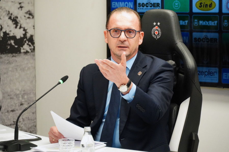 AMSTERDAMSKA MAGIJA ŽIVI: Mijatović i navijači u Alikanteu oživeli uspomene na istorijsku titulu Real Madrida!