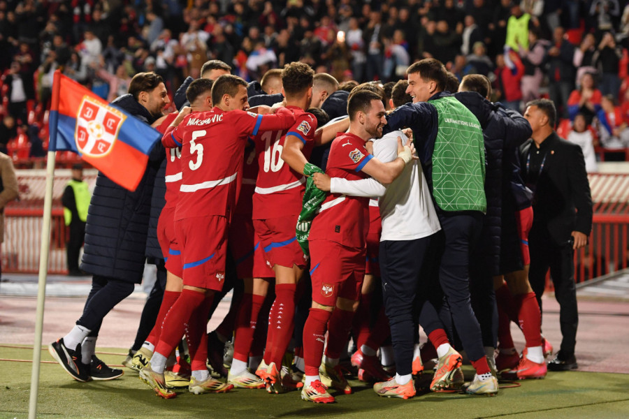 ORLOVI ODRADILI PRVI TRENING PRED ALBANIJU: Fudbalska reprezentacija Srbije u punom broju pred kvalifikacije za Svetsko prvenstvo! (VIDEO)