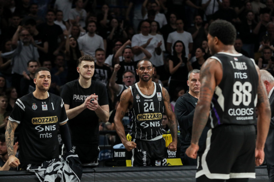 CENTAR DEFINTIVNO ODLAZI, ALI STIŽE ZAMENA: Evo kakve promene očekuju Partizan ovog leta!