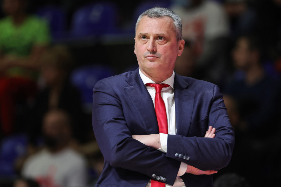 NEKADAŠNJI TRENER I KAPITEN ZVEZDE UDARILI JEDAN NA DRUGOGA: Radonjić zaustavljen, Mitrović se bori za trofej u ruskoj ligi!
