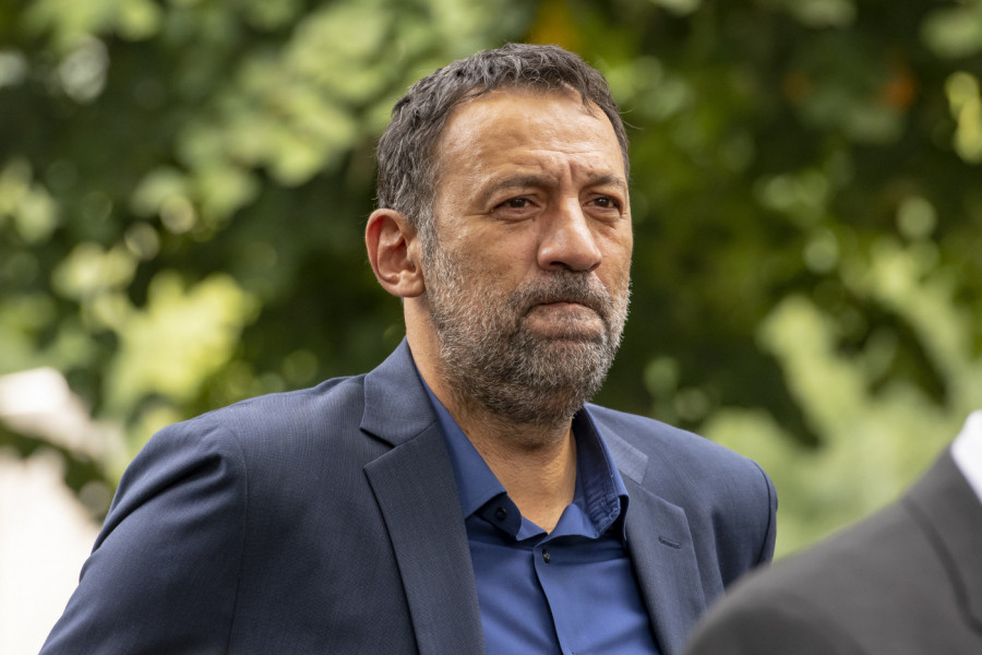 VLADE DIVAC PRVI PUT U JAVNOSTI OD TEŠKE NESREĆE: Pogledajte šta je radio legendarni as svetske košarke! (FOTO)