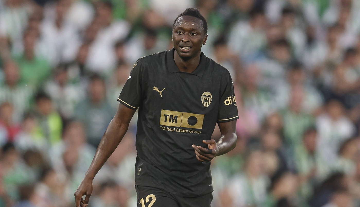 SADIK IZAZVAO LUDILO U NIGERIJI! Bivšem igraču Partizana priredili nesvakidašnji doček! (VIDEO)
