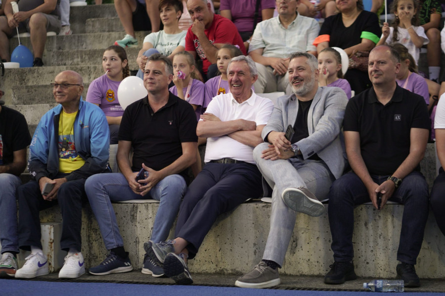U ČAST SVETISLAVA PEŠIĆA: Otvoren novi košarkaški teren u Pirotu! (FOTO)