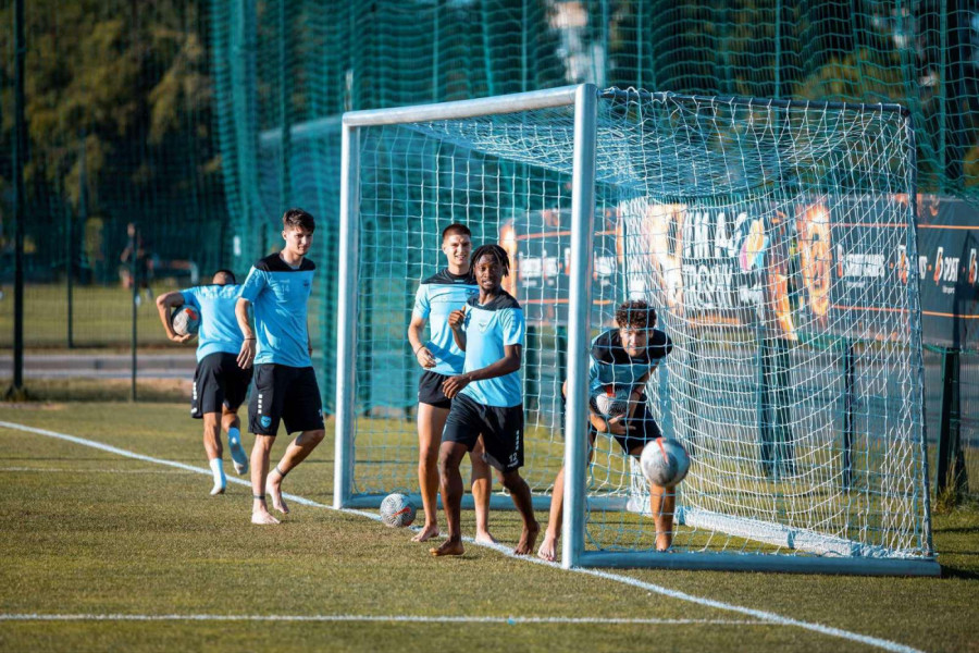 OVAKAV TRENING DO SADA NISTE VIDELI: Fudbaleri Železničara oduševljeni - da li je ovo tajna uspeha?! (FOTO)