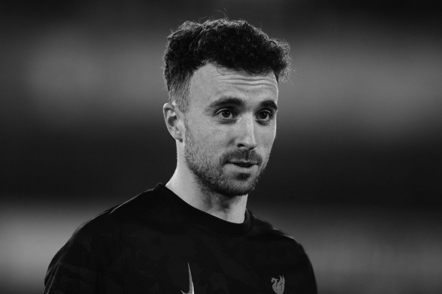 "HVALA TI ŠTO SI BIO DEO MOG ŽIVOTA, DRUŽE.." Nikad emotivniji ISPRAĆAJ Dioga Žote, ove reči KIDAJU DUŠU! (FOTO)