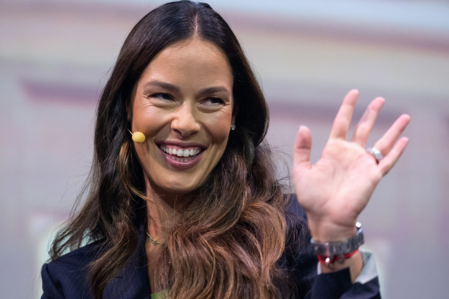 GOLE NOGE, OSMEH I NOVAKOV NAJVEĆI PROTIVNIK: ANA Ivanović obelodanila sve - Švajniju neće biti dobro! (FOTO)