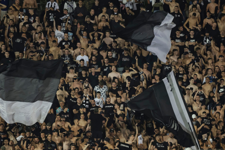 FK PARTIZAN SE OGLASIO SAOPŠTENJEM ZBOG NAVIJAČA: Crno-beli im poslali BITNU PORUKU pred nastavak sezone!