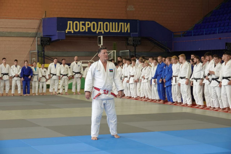 Rekordan broj džudista na tradicionalnom trening-kampu u Somboru pod vođstvom Slavka Tekića!
