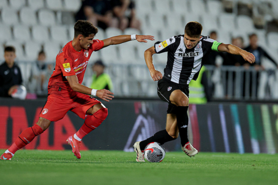 KRAJ UTAKMICE U HUMSKOJ: Partizan posle velikog preokreta u završnici došao do pobede nad Radničkim!