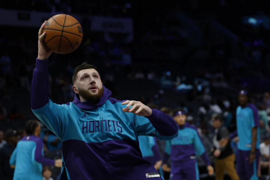 "ON JE SKROZ VAN FORME I TEŠKO TRČI!" Selektor Bosne IZGOREO zbog Nurkića, NBA zvezda ne liči na sebe!