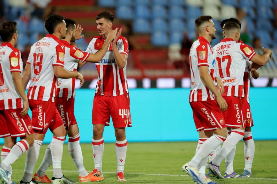 SVE JE SPREMNO, SRBIN BLIZU PREMIJER LIGE: Bornmut oslobodio mesto defanzivcu Crvene zvezde - seli se na jug Engleske?
