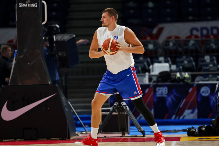 JOKIĆ vs DONČIĆ: NBA spektakl - Arena je eksplodirala kada su se njih dvojica pojavila! (FOTO-GALERIJA, VIDEO)