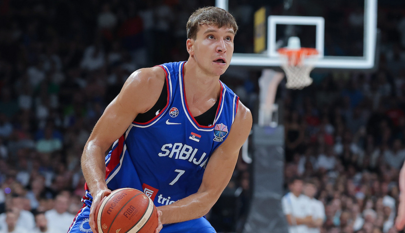 VELIKO SRCE: Bogdan Bogdanović obradovao mališane na Kosmetu!