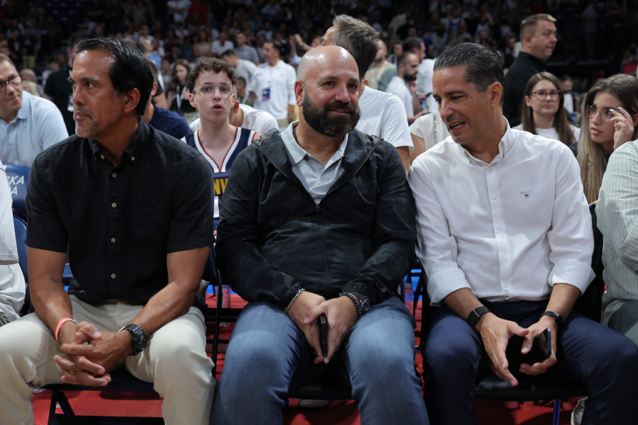 LEGENDARNI NBA TRENER ODUŠEVLJEN SRBIJOM: Posle ovih reči "orlovi" su spremni da POLETE! A tek šta kaže o Joviću...