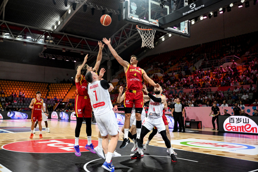 ŠPANIJA DOŽIVELA BLAMAŽU NA EVROBASKETU, KAPITEN ŠOKIRAO POSLE PORAZA!