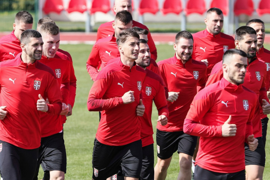 NISU SAMO MILINKOVIĆ-SAVIĆI: Paunović vraća zaboravljenog zlatnog "orlića" u nacionalni tim Srbije!
