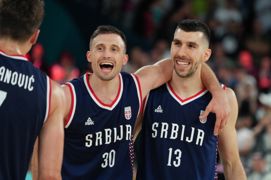 DOBRIĆ I AVRAMOVIĆ RASTOPILI SRCA MNOGIH: Na terenu ljuti rivali, van njega NAJBOLJI DRUGARI! (VIDEO)
