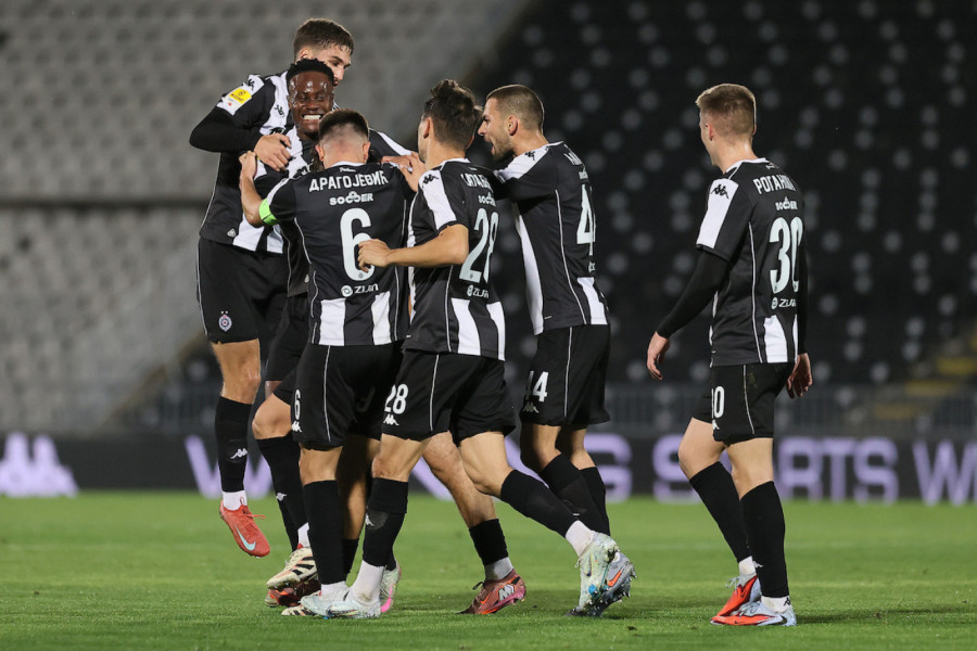 DOVOLJAN JE SAMO JEDAN POZIV I PARTIZAN IMA NOVOG TRENERA: Ljubimac grobara se nudi crno-belima! Peške bi došao u Beograd
