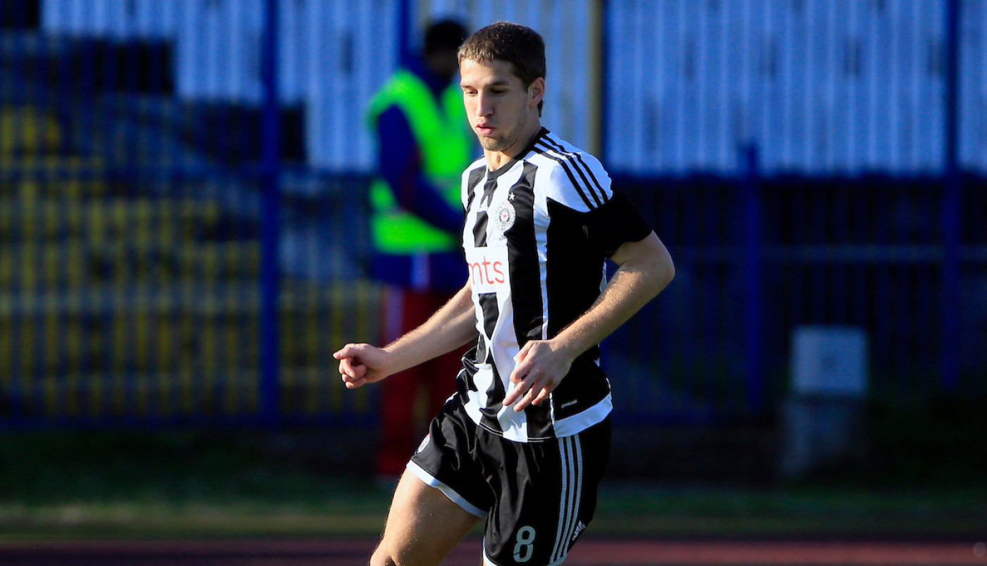PARTIZAN SE SUOČAVA SA PROBLEMIMA: Bivši igrač crno-belih o razlici večitih!