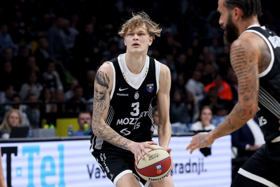 "SHVATIĆE SVE I UKLOPIĆE SE": Markanen stao uz Miku Murinena!