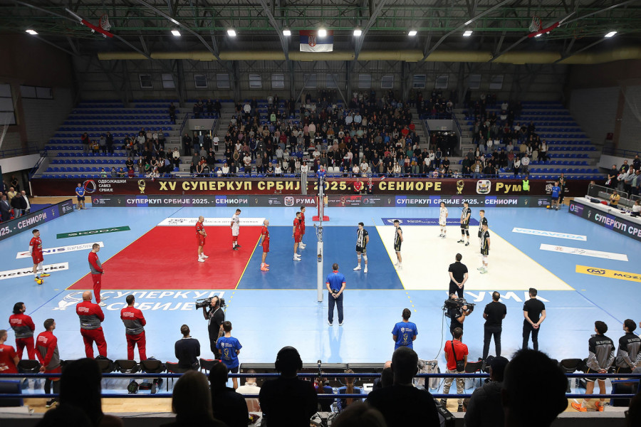 MINUT ĆUTANJA ZA PREMINULOG DŽUDISTU! Ovako je počeo duel Partizana i Radničkog (FOTO GALERIJA)