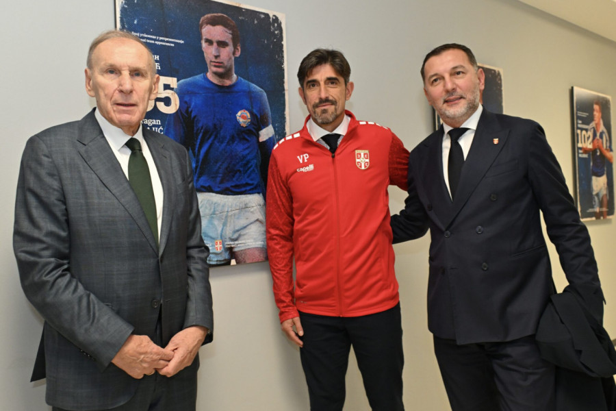 SADA JE ZVANIČNO: Veljko Paunović preuzeo dužnost selektora!