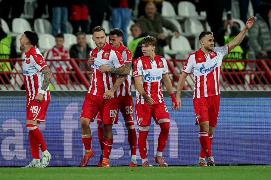 ZVEZDA JE SRUŠILA FRANCUZE: Jedan detalj vam je sigurno promakao! (FOTO)