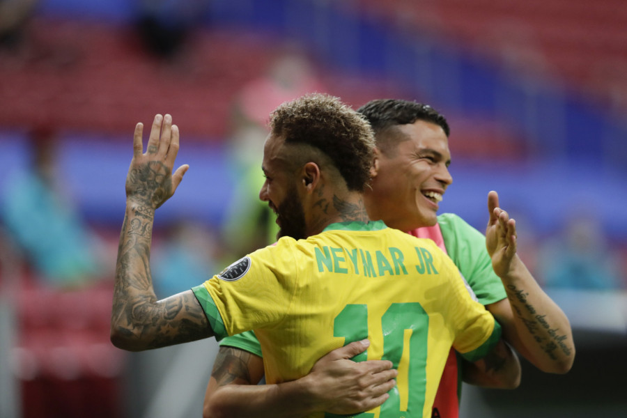 TRANSFER BOMBA: Legendarni Brazilac se vratio tamo gde je sve počelo! (FOTO)