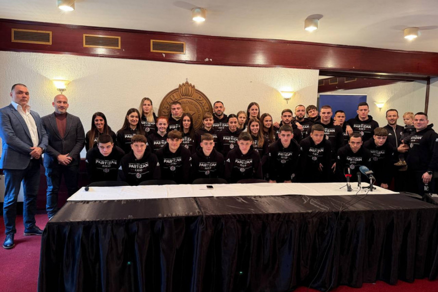 POSLE TRAGEDIJE! Partizan sazvao hitnu pres-konferenciju: Svi su na ivici suza! (FOTO, VIDEO)