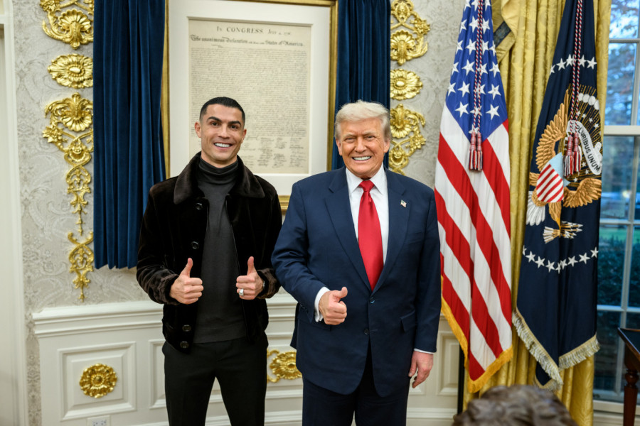 E SADA IMA BAŠ SVE: Kristijano Ronaldo dobio vredan poklon od Donalda Trampa!
