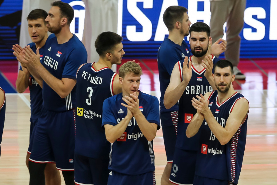 DUŠAN RISTIĆ ILI STEF KARI: Rapsodija novog kapitena Srbije protiv Švajcaraca!