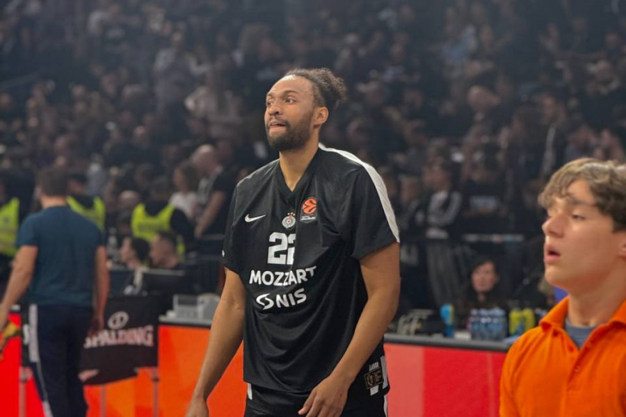 NOVI DETALJI NEUSPELOG TRANSFERA: Džabari Parker se nudio sam, pa dobio pedalu!