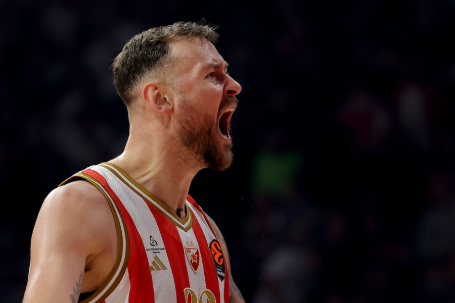 DA LI JE MISLIO NA PARTIZAN: Zvezdin Litvanac udario na večitog rivala? (VIDEO)