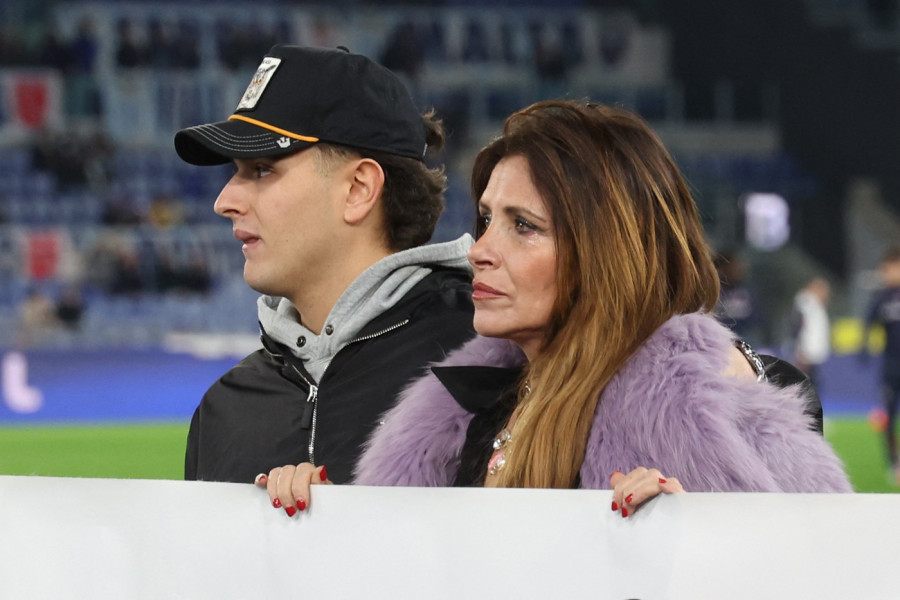 POTRESNE SCENE: Arijana plakala kao kiša na stadionu zbog Siniše Mihajlovića! (FOTO)