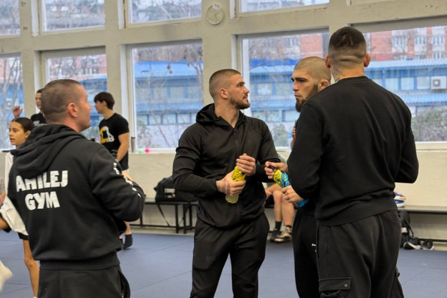 ISPUNILI SU OBEĆANJE: Marko Bojković i Honda stigli na Balkan Boxing 7 spektakl u Boru! (VIDEO)