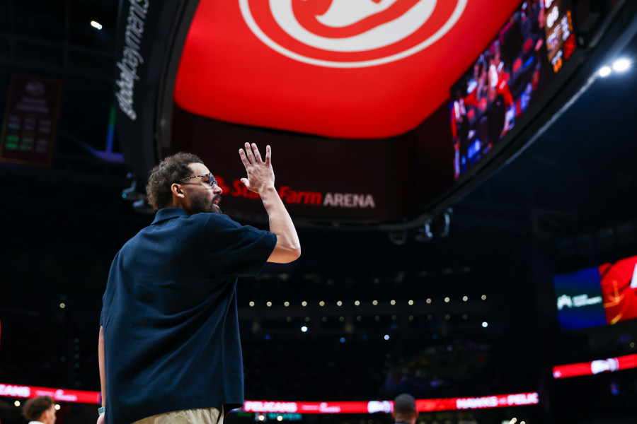 USRED MEČA SAZNAO DA JE TREJDOVAN! Spiker mu saopštio da ide u jedan od najgorih klubova NBA lige (VIDEO)