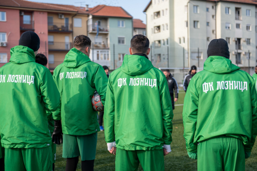 SPEKTAKL NA LAGATORU: Loznica dočekuje Grafičar!
