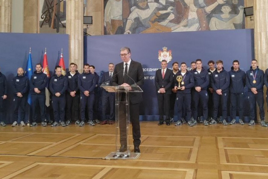 HVALA VAM ZA LJUBAV PREMA SRBIJI: Predsednik Vučić ugostio zlatne vaterpoliste! (VIDEO)