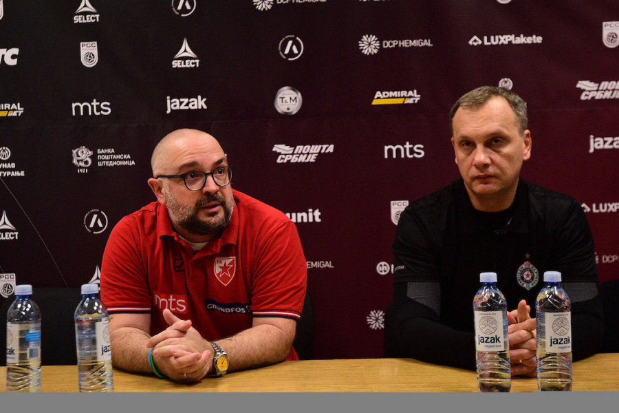 REČ TRENERA NAKON DERBIJA: Vukojević ponosan na Zvezdinog debitanta, Ćirković priznaje - „dugo nismo primili 15 golova za poluvreme!“ (VIDEO)