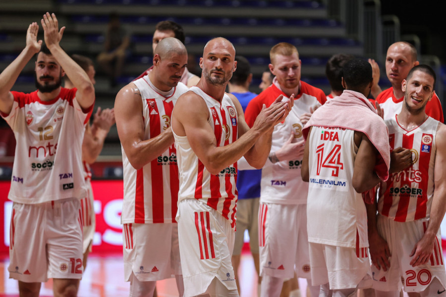 LEGENDA ZVEZDE NAPUSTILA KONFERENCIJU: "To je bezobrazluk što radite"