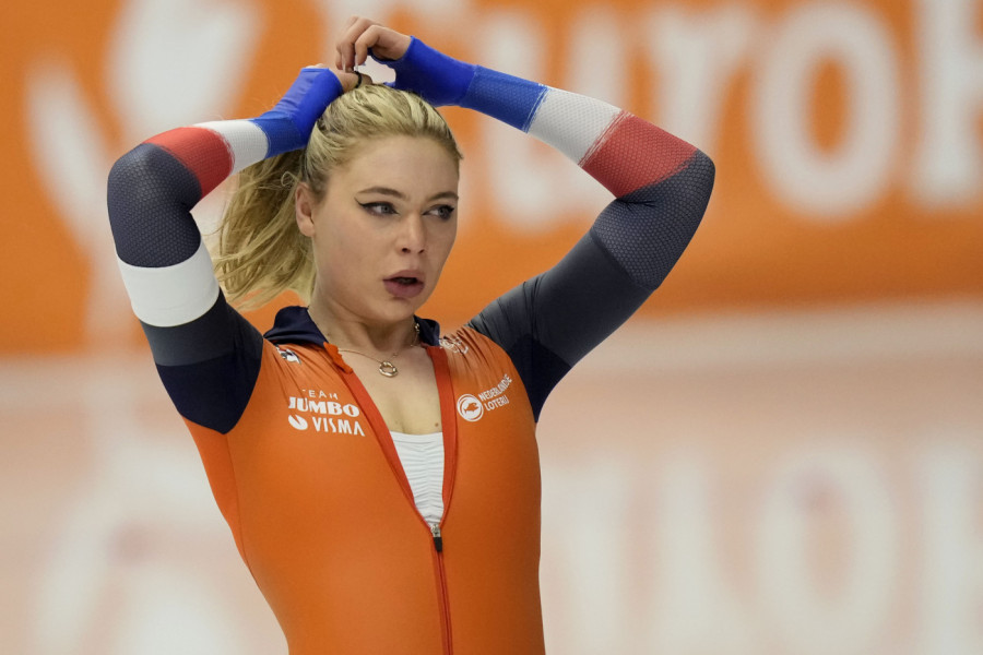 SAMO ZA MUŠKE OČI: Najvrelija olimpijka ponovo je raskopčala kombinezon, a razlog je opravdan (FOTO-GALERIJA)