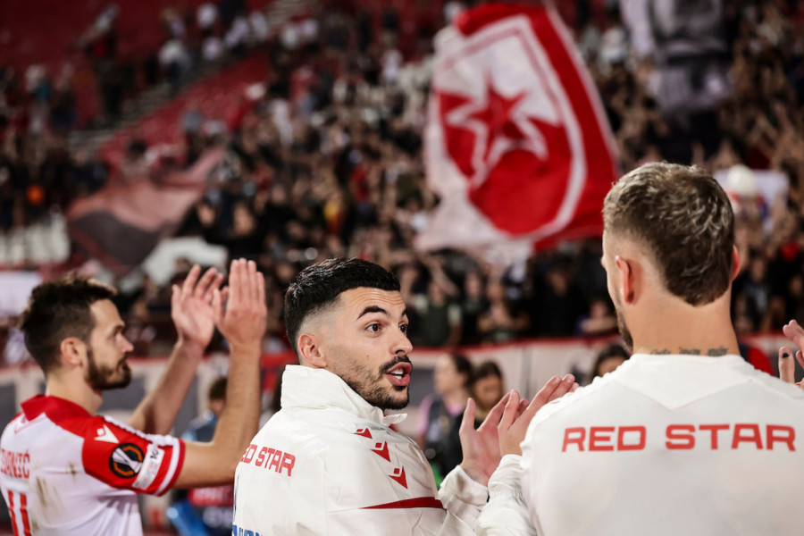 NEMANJA RADONJIĆ VODIO NAVIJANJE: Napravio nesvakidašnji potez nakon velike pobede na večitom derbiju! (FOTO,VIDEO)
