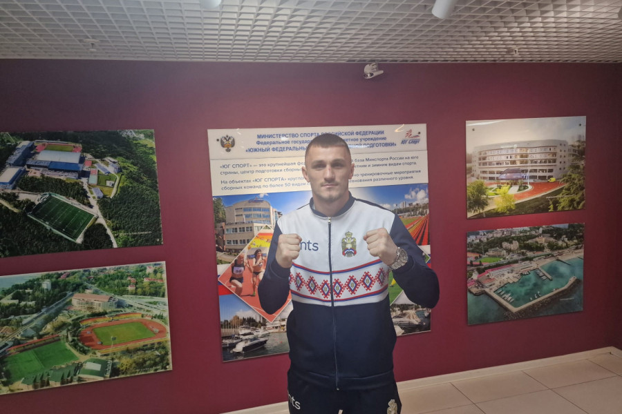 NEMA PRIJATELJSTVA U RINGU: Almir Memić najavio meč u Sočiju na spektakularan način! (VIDEO)