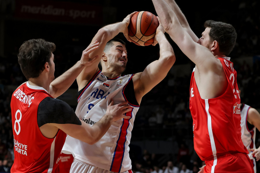 "MOŽDA NAM JE AMBIJENT MALO ZAVEZAO RUKE": Luka Mitrović otkrio uzrok poraza!
