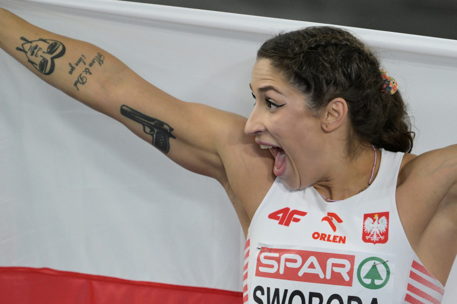 POLJSKA KRALJICA SPRINTA NEMA KONKURENCIJU: Eva Svoboda deset od deset – Torunj se poklonio tetoviranoj lepotici!
